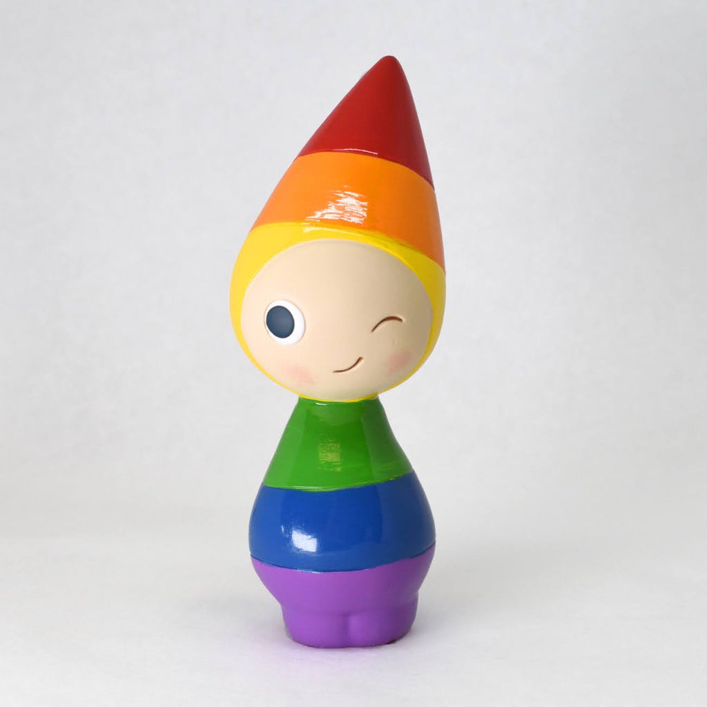 Peggy winking rainbow - medium