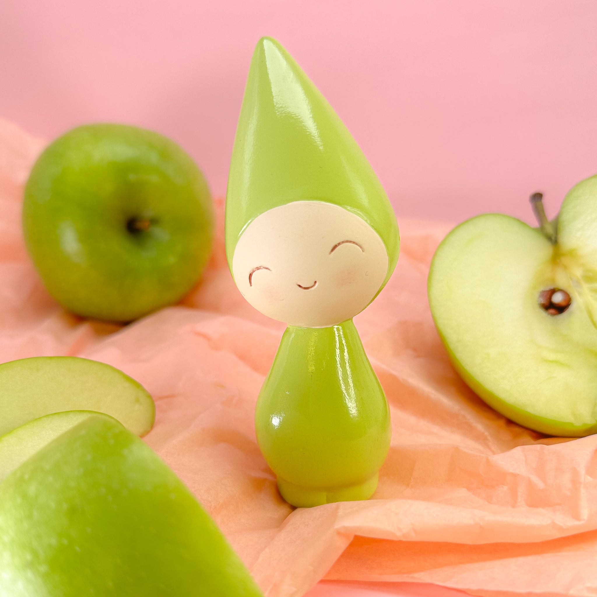 Peggy giggling green apple 